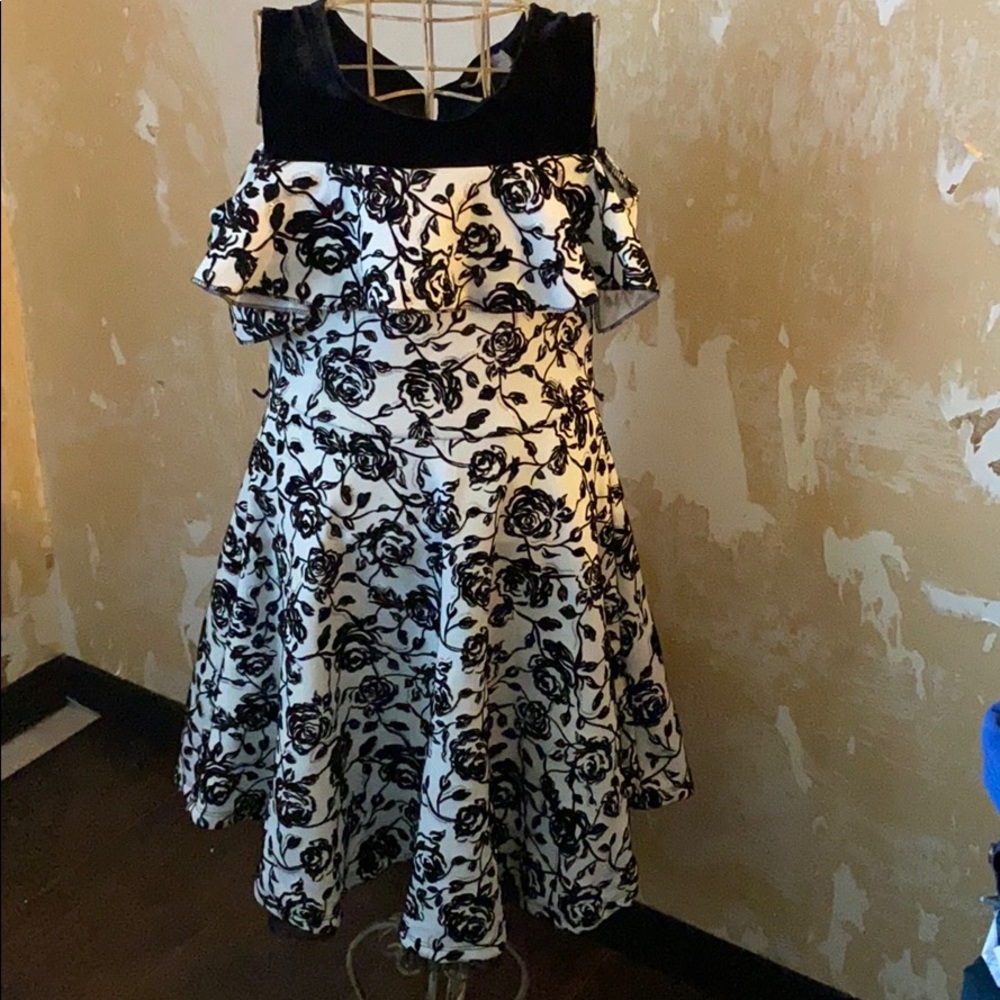 Beautiful black and white dress